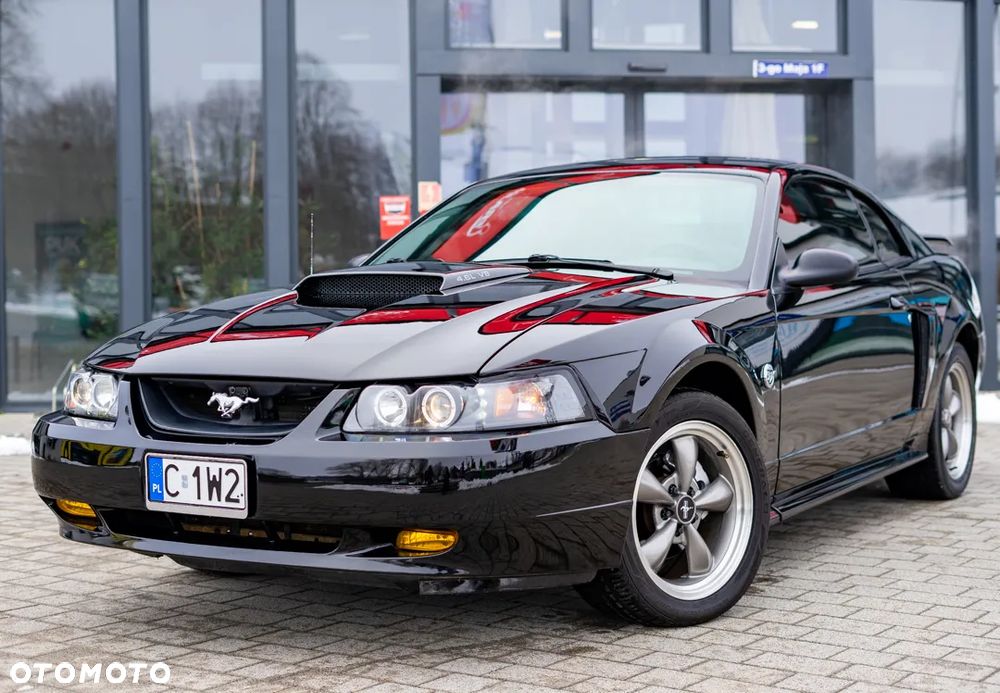 Ford Mustang 4.6 V8 GT - 2