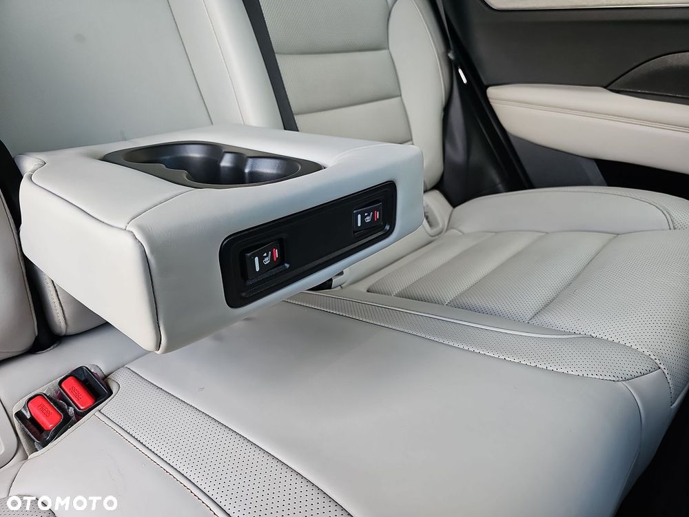 Renault Koleos 2.0 Blue dCi Initiale Paris 4x4 X-Tronic - 36