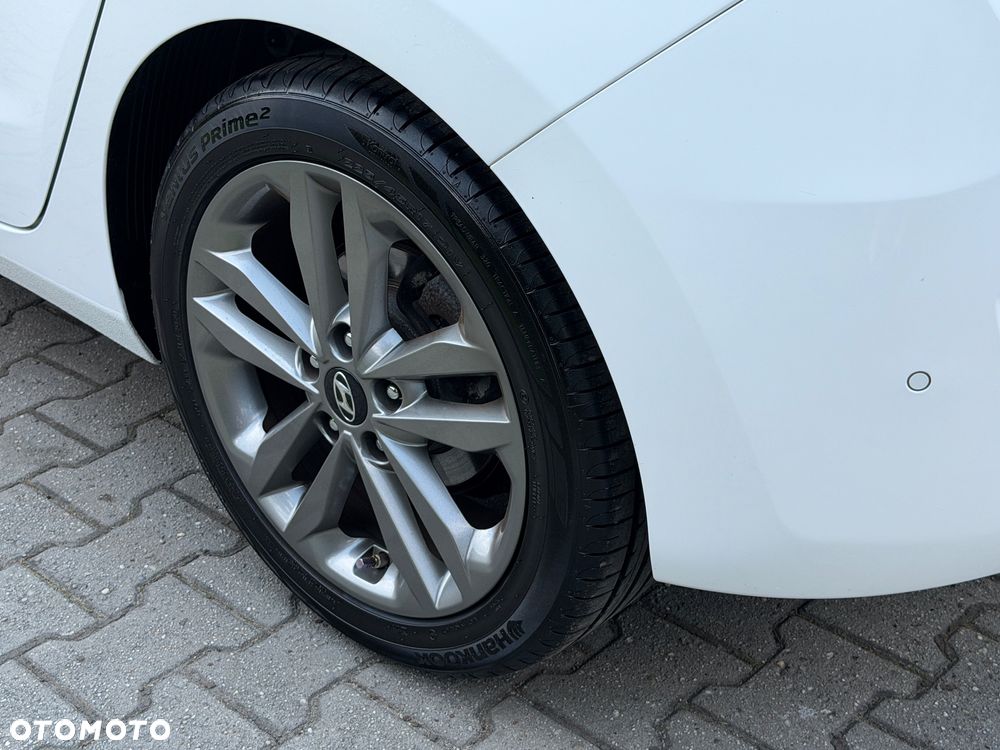 Hyundai i30 blue 1.6 GDI Passion - 10