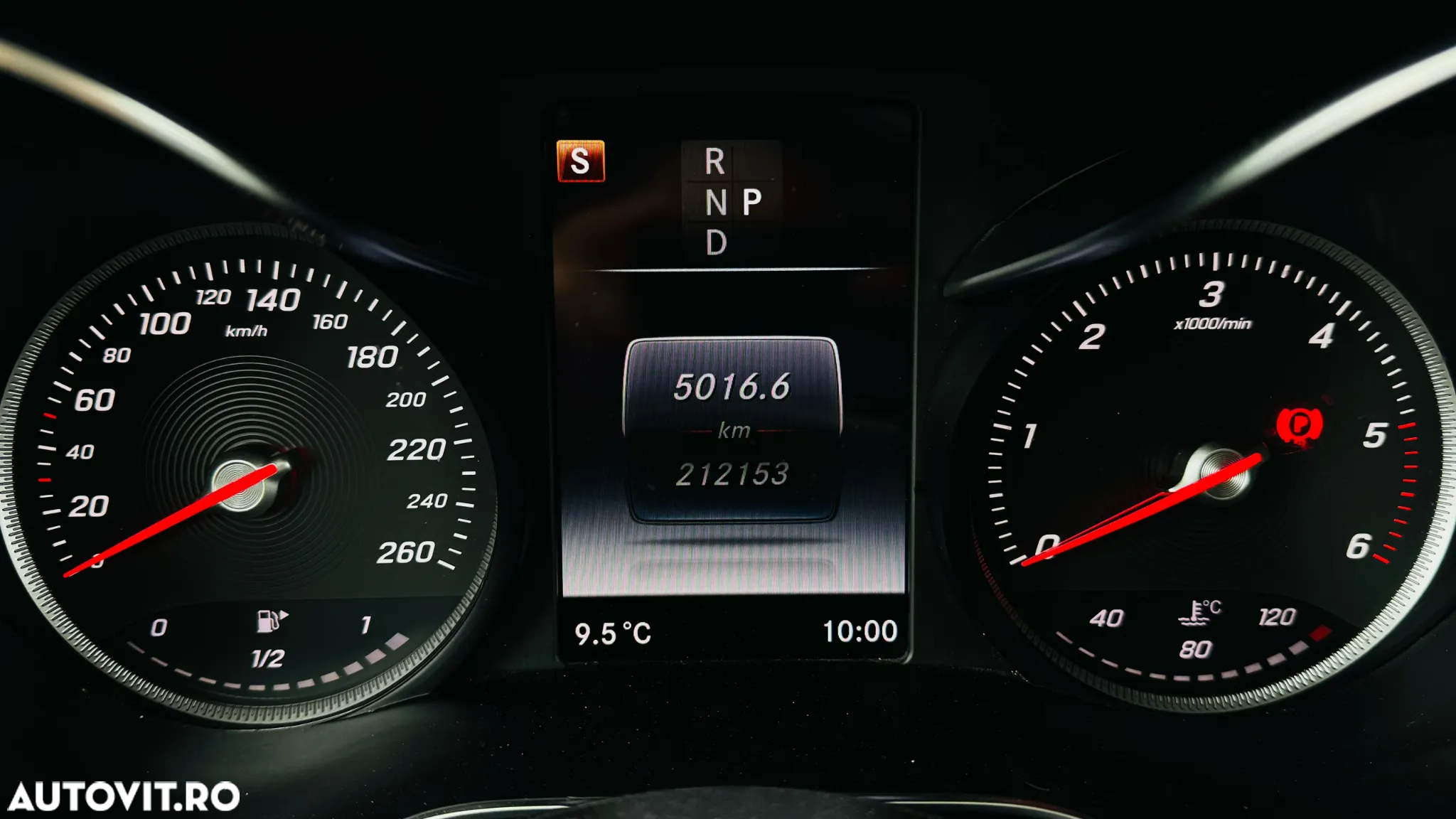 Mercedes-Benz GLC 220 d 4Matic 9G-TRONIC Exclusive - 25