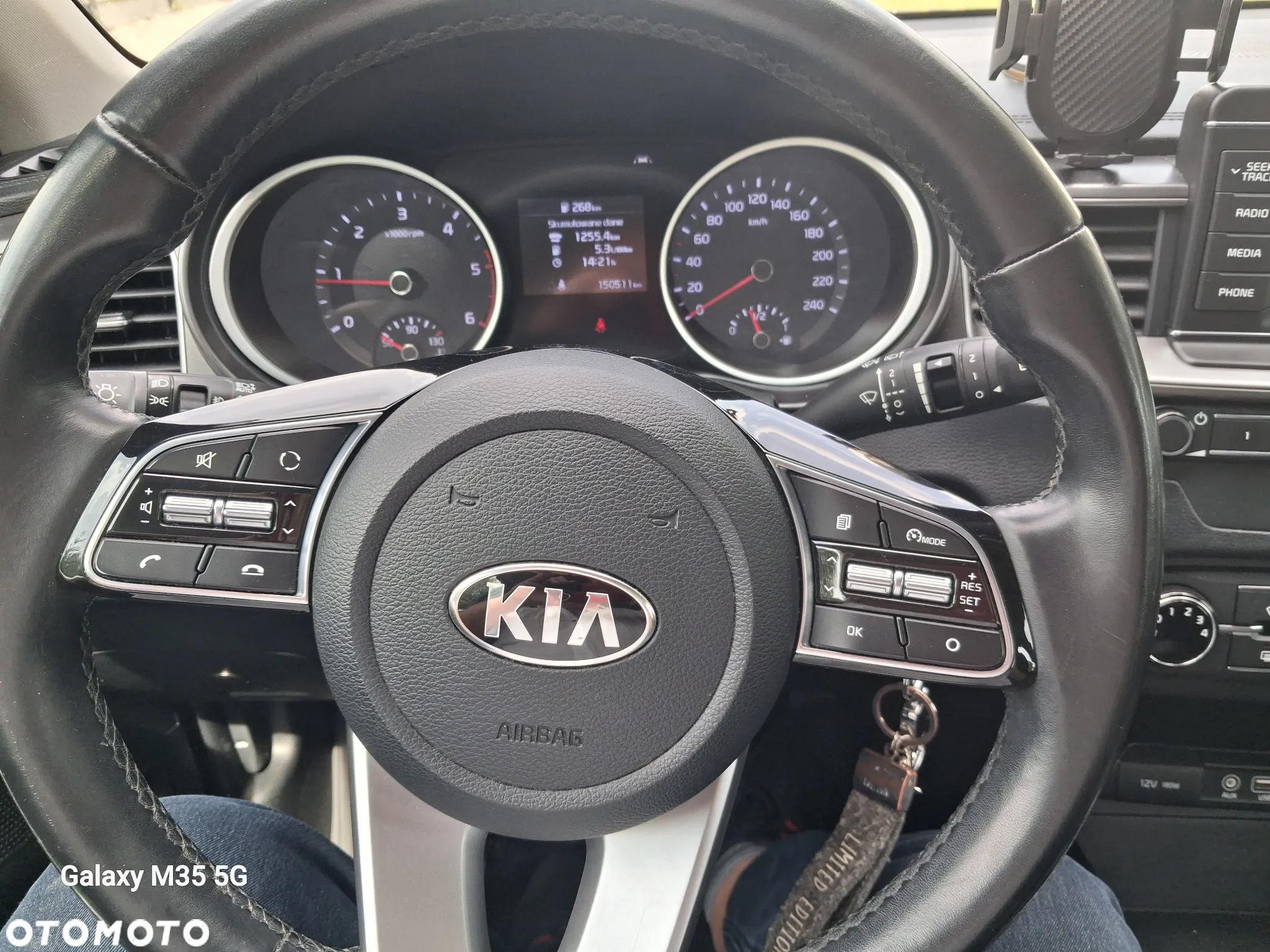 Kia Ceed - 15
