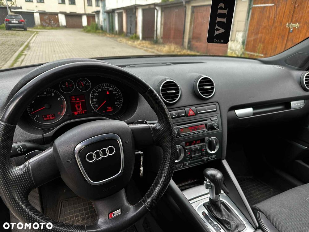 Audi A3 3-drzwiowe 3.2 Quattro Ambition DSG - 8