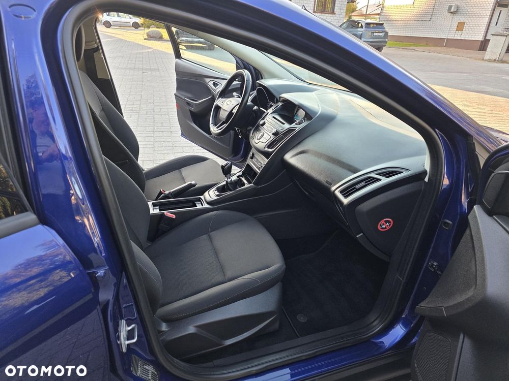 Ford Focus 1.0 EcoBoost Trend - 16