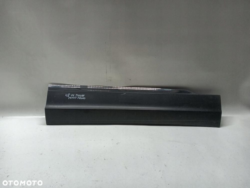 LISTWA DRZWI PRAWY PRZÓD PRZEDNIA VW TIGUAN 5NA854940 - 1