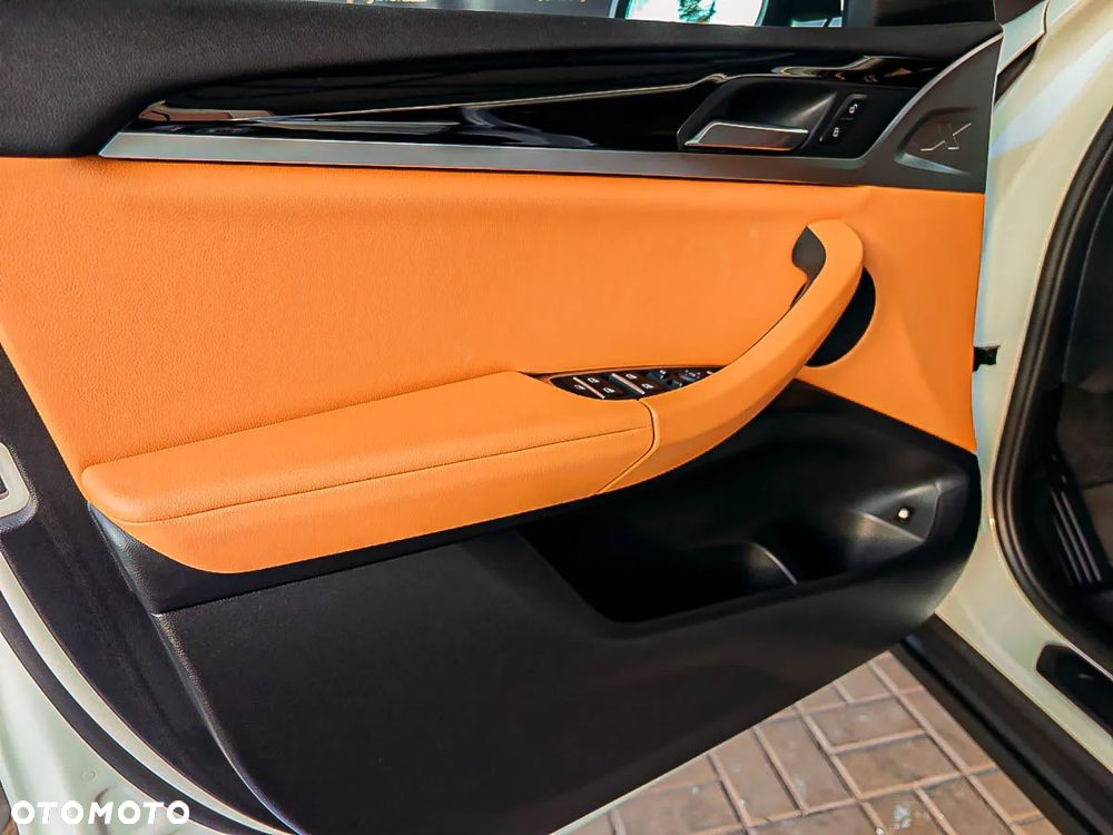 BMW X3 xDrive30e PHEV - 32