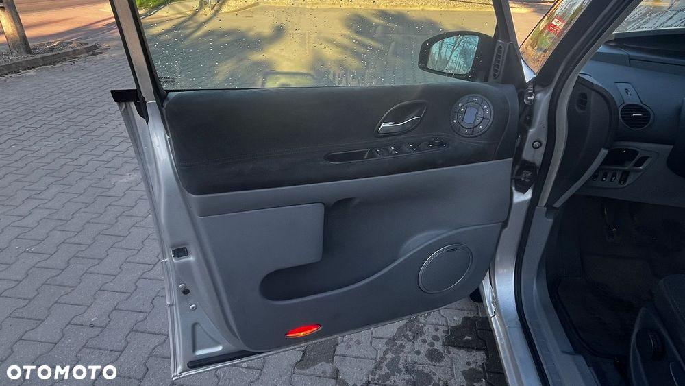 Renault Grand Espace 2.0 dCi FAP Edition PGA - 28