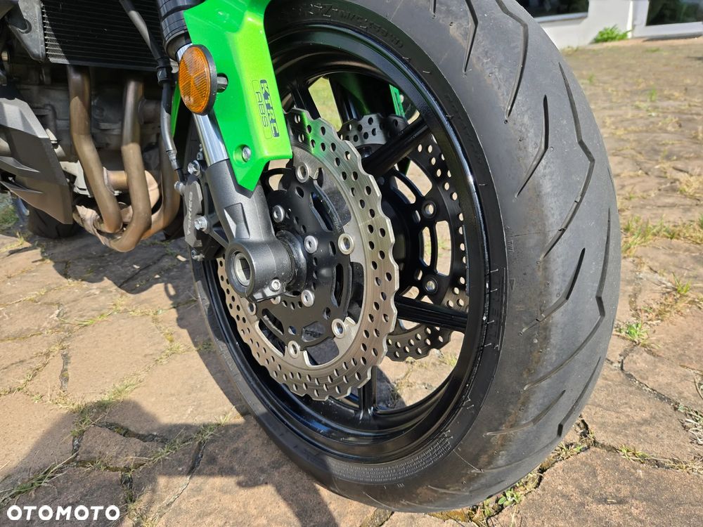 Kawasaki Versys 1000 - 25