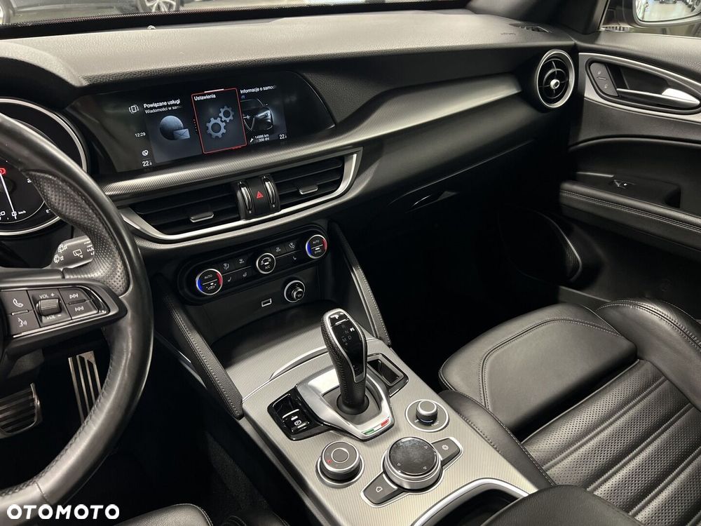Alfa Romeo Stelvio 2.0 Turbo Veloce Q4 - 30