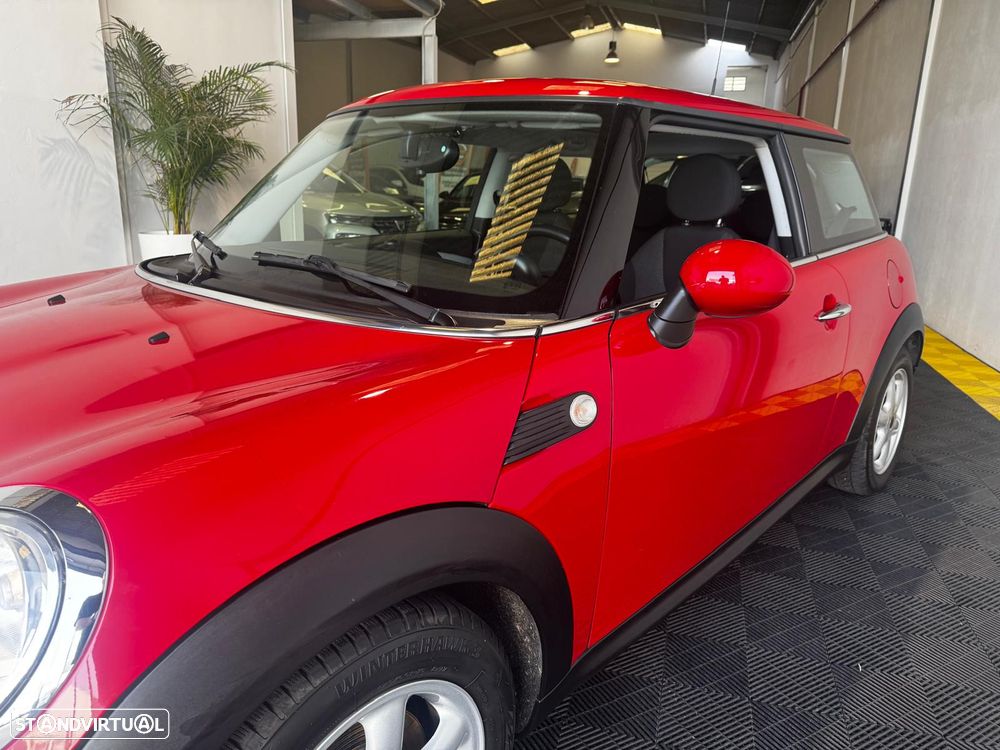 MINI 3 Portas One 1.4 - 25