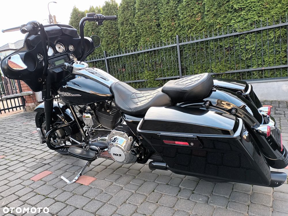 Harley-Davidson Touring Street Glide - 8