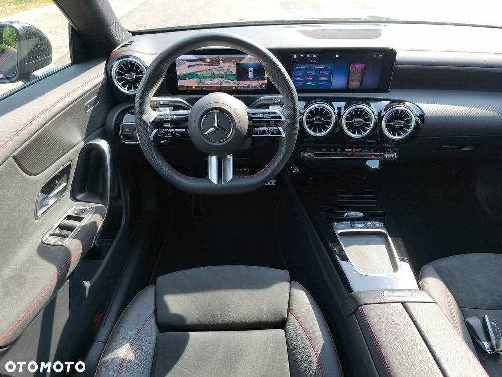 Mercedes-Benz CLA 200 d 8G-DCT AMG Line - 19