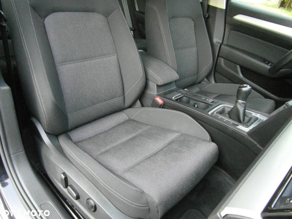 Volkswagen Passat 2.0 TDI BMT Comfortline - 20