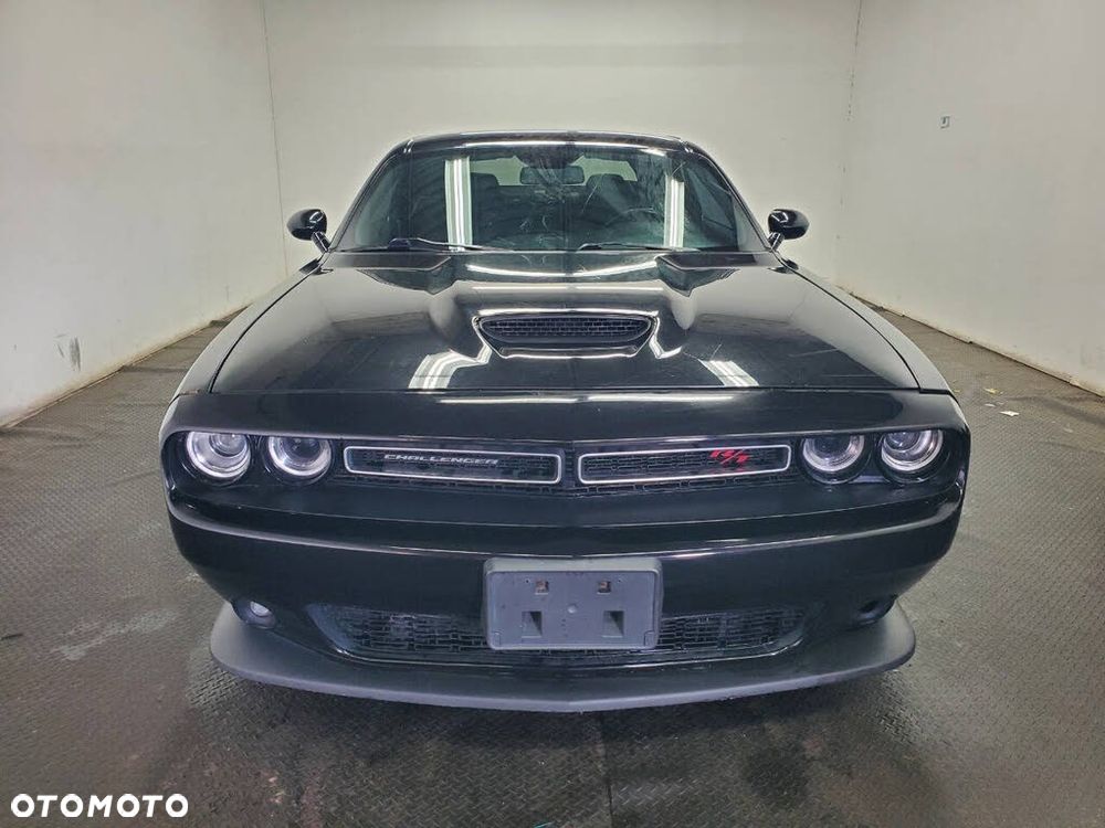 Dodge Challenger - 3