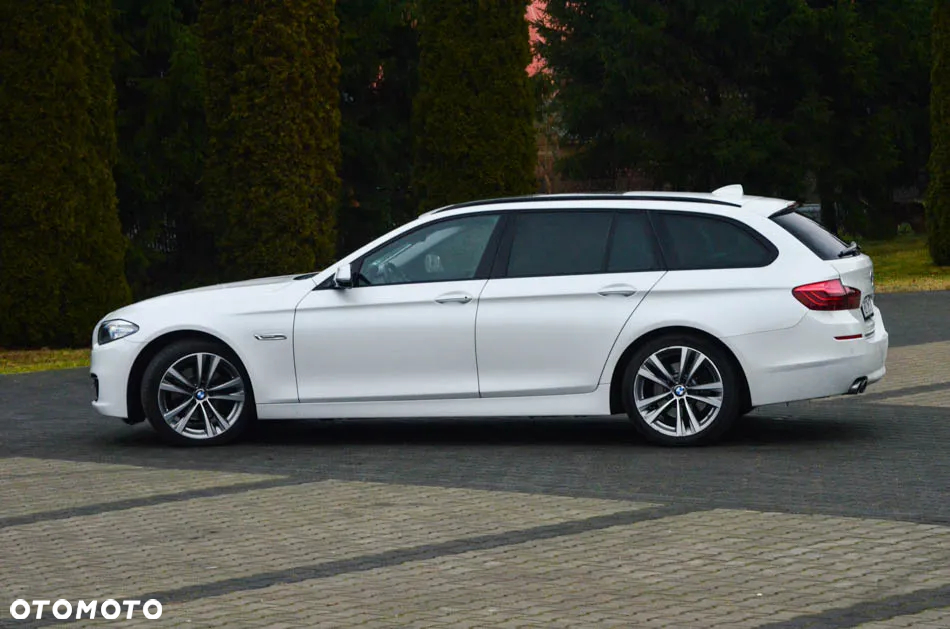 BMW Seria 5 520d Touring Luxury Line - 14