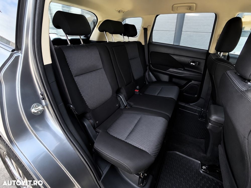 Mitsubishi Outlander 2.2 DI-D 4WD Automatik Edition 100+ - 5