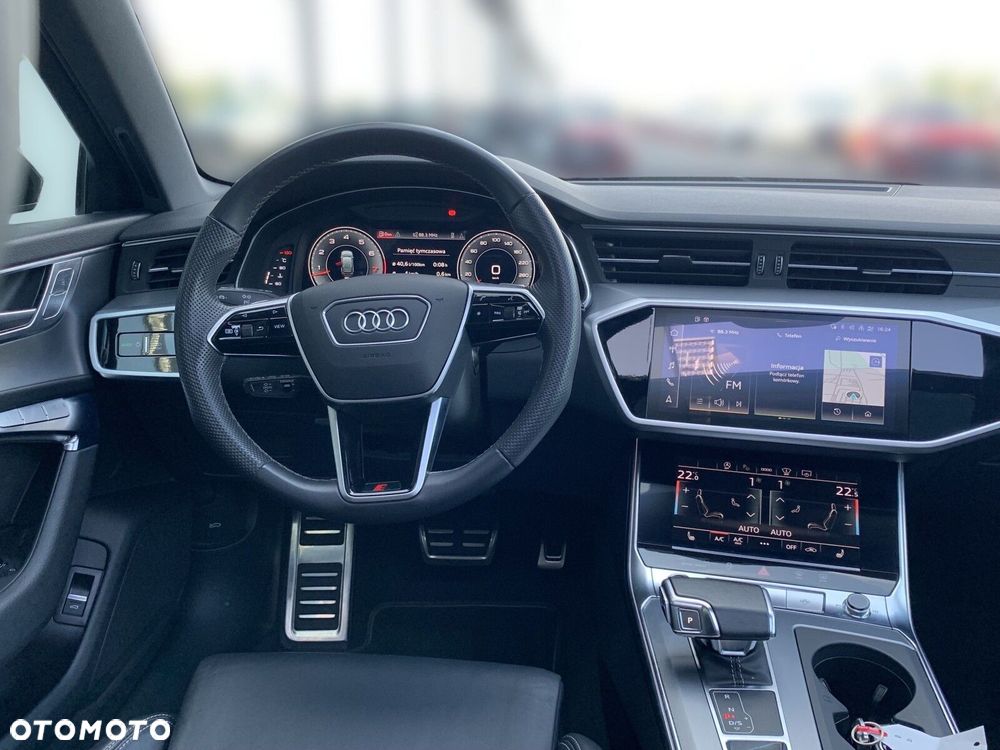 Audi A6 Avant - 16