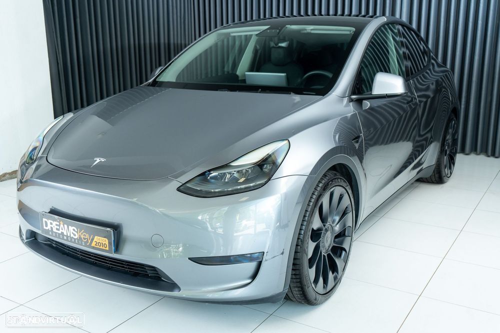 Tesla Model Y Performance Tração Integral - 24