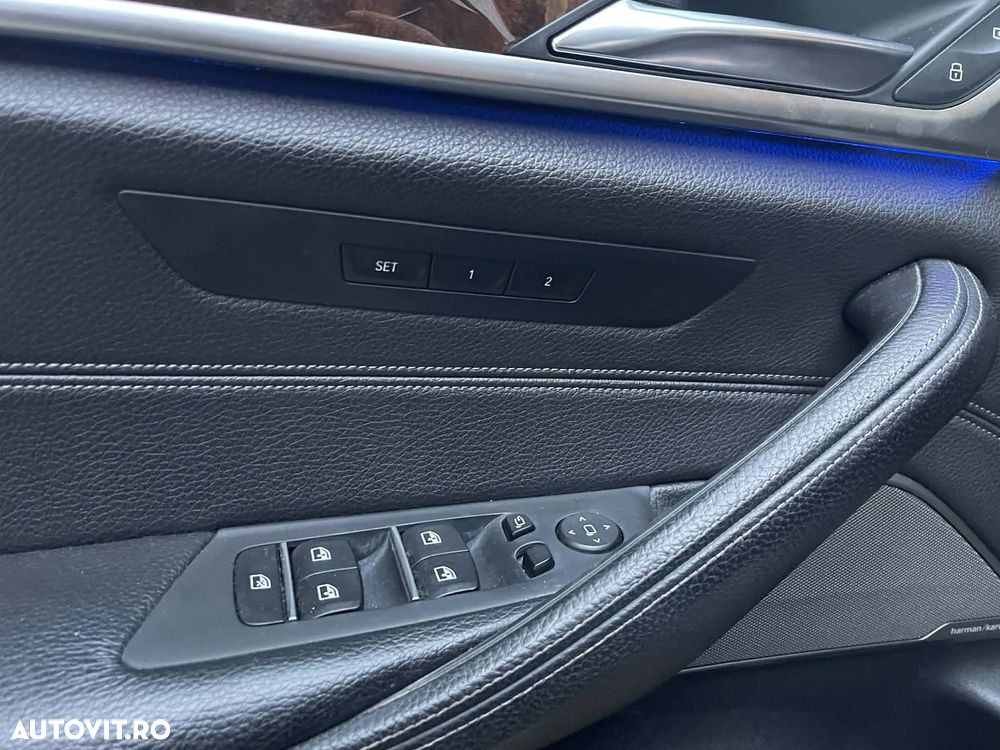BMW Seria 5 540i xDrive Aut. Luxury Line - 24