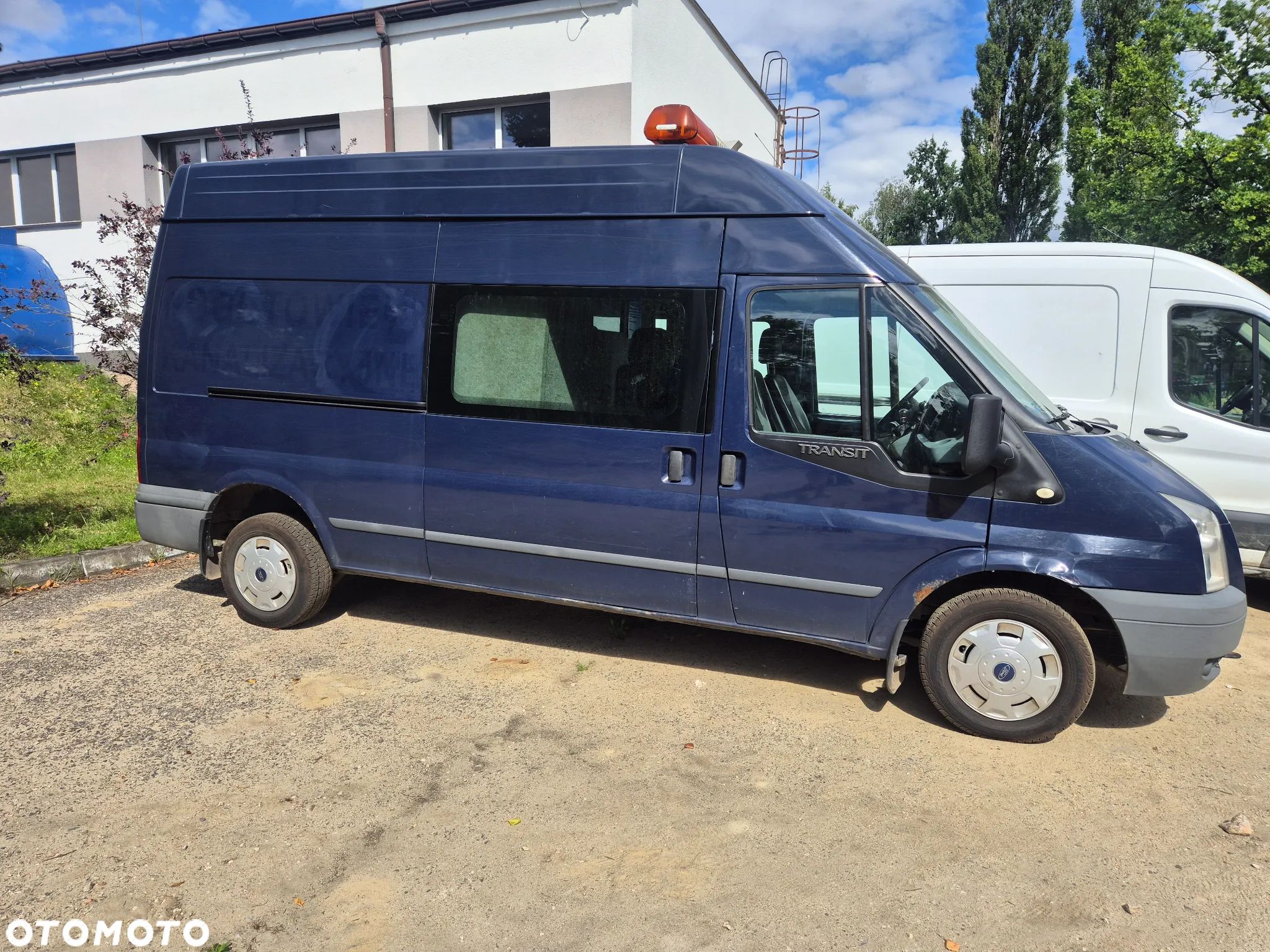 Ford Transit - 1