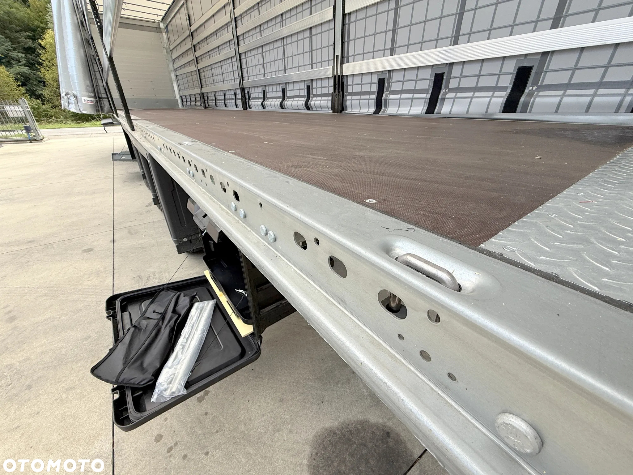 Schmitz Cargobull MEGA VARIOS - 30