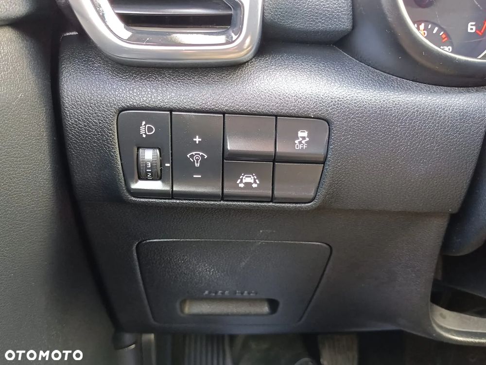 Kia Sportage 1.7 CRDI 2WD Dream-Team Edition - 24