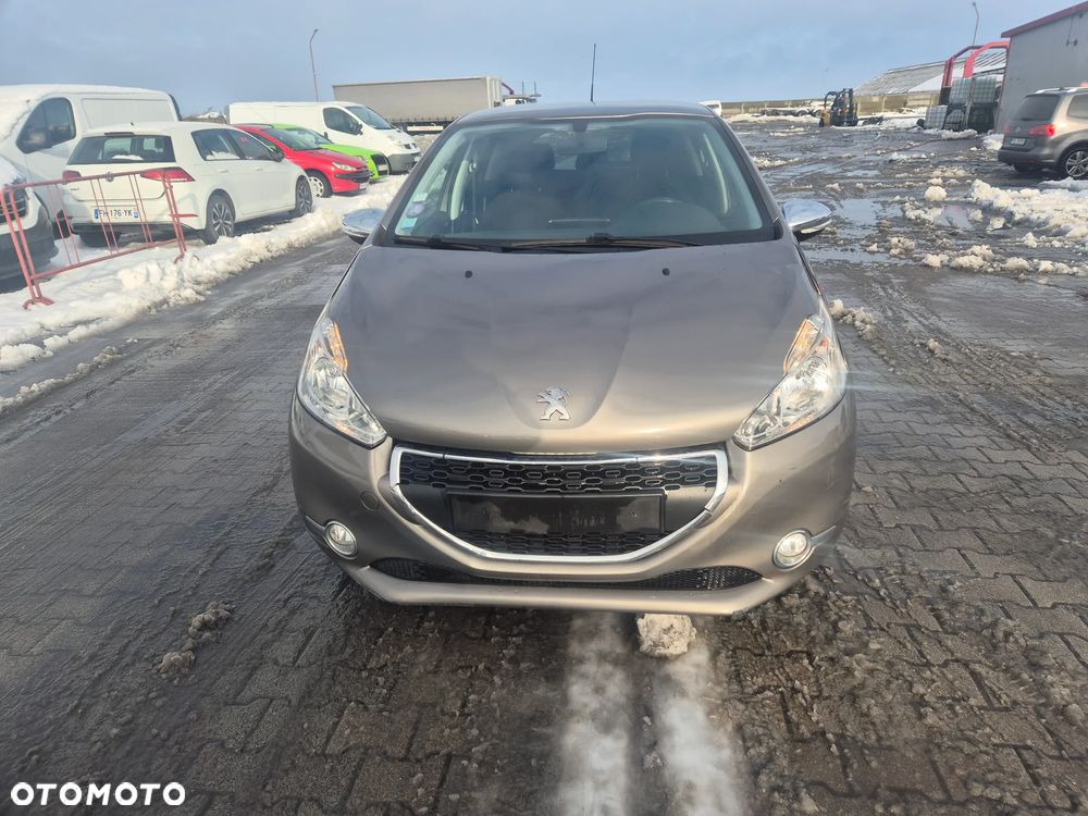 Peugeot 208 82 PureTech Style - 4