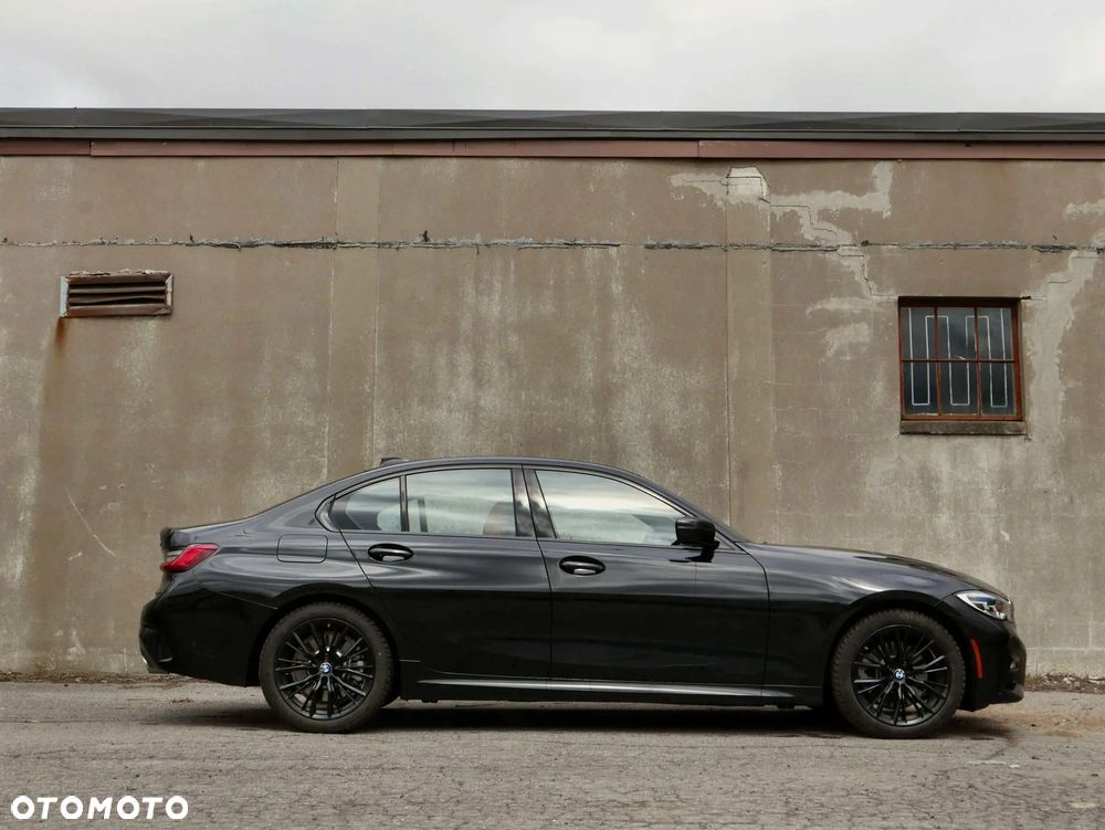 BMW Seria 3 330i xDrive M Sport sport - 5