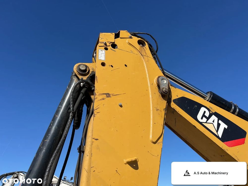 Caterpillar 432F2 - 25