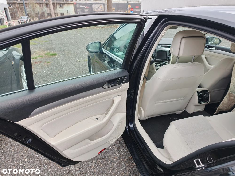 Volkswagen Passat 1.8 TSI BMT Comfortline - 8