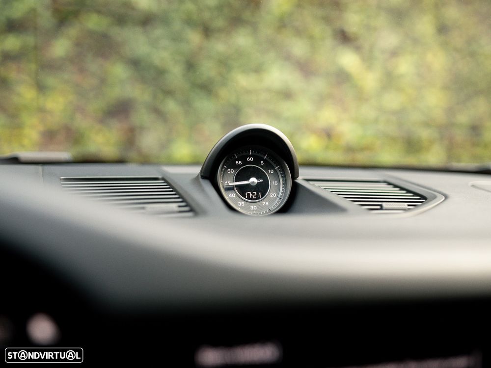 Porsche 911 (992) Turbo S - 33