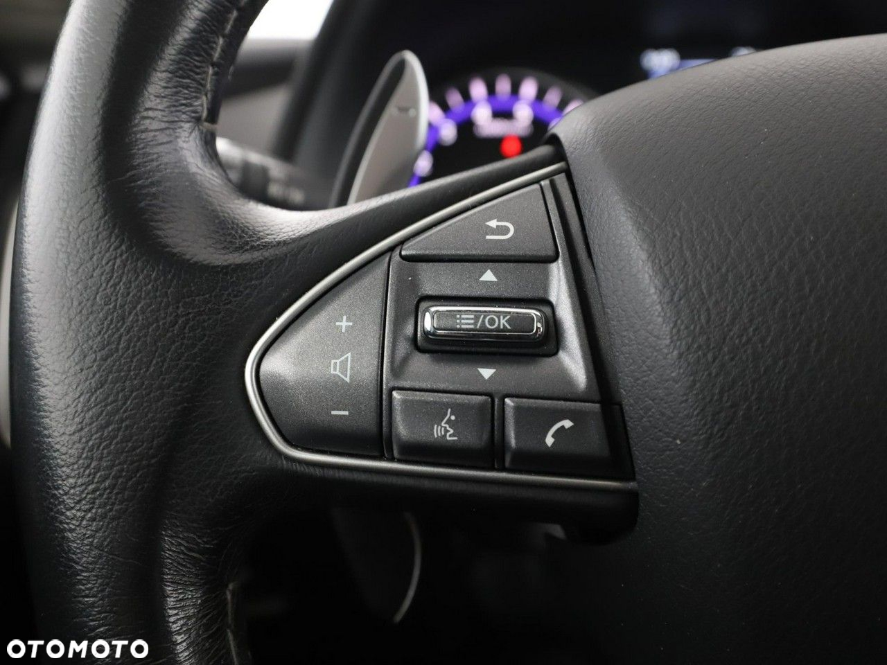 Infiniti Q50 - 35