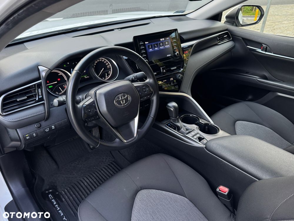 Toyota Camry 2.5 Hybrid Comfort CVT - 20