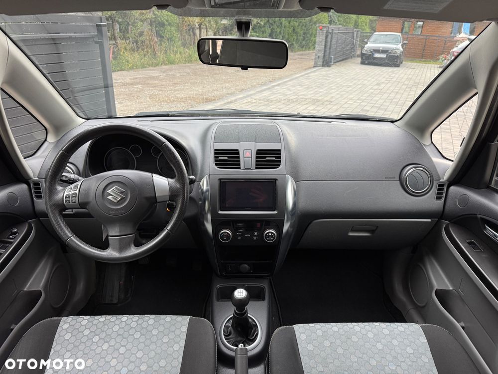 Suzuki SX4 1.6 VVT 4x4 Limited - 10