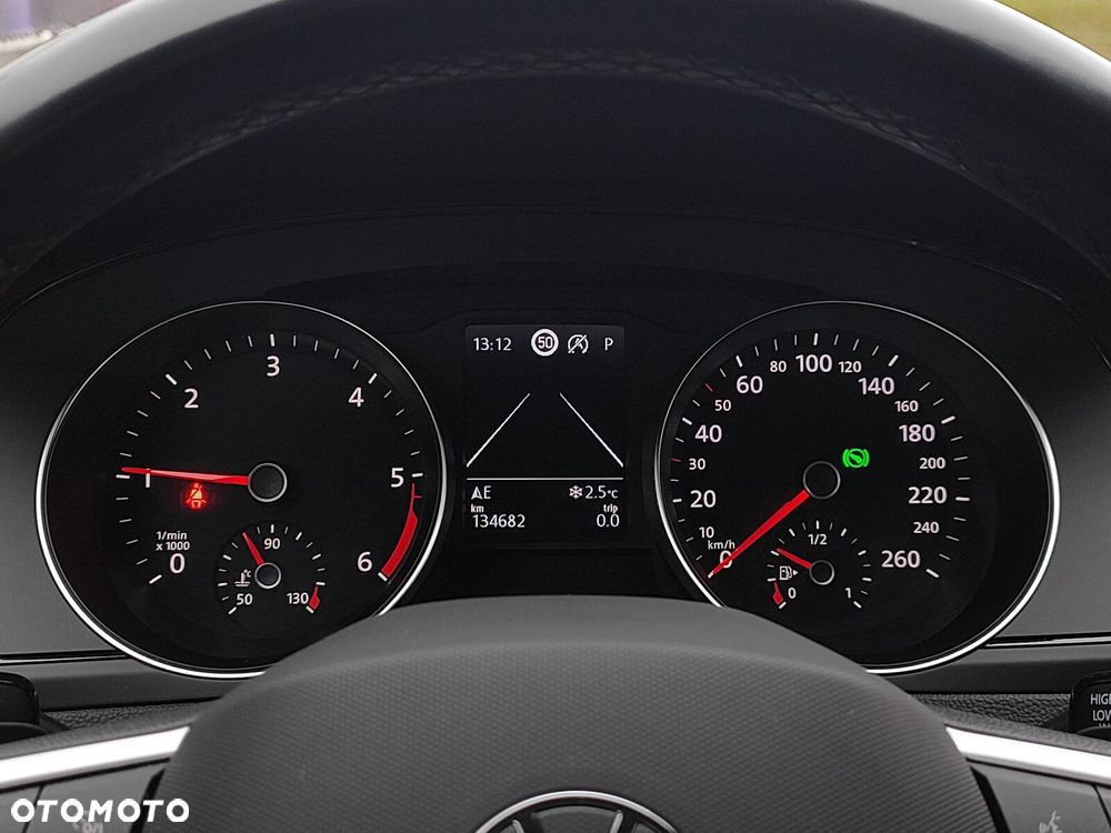 Volkswagen Passat Variant 2.0 TDI EVO Business DSG - 20