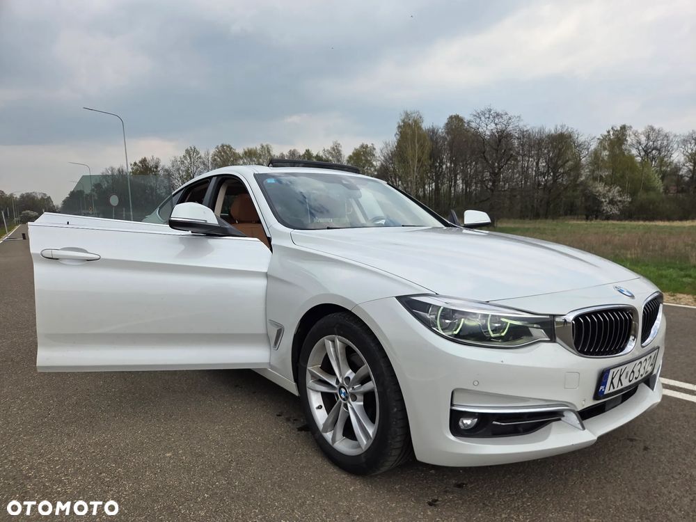 BMW Seria 3 320d xDrive Luxury Line - 13