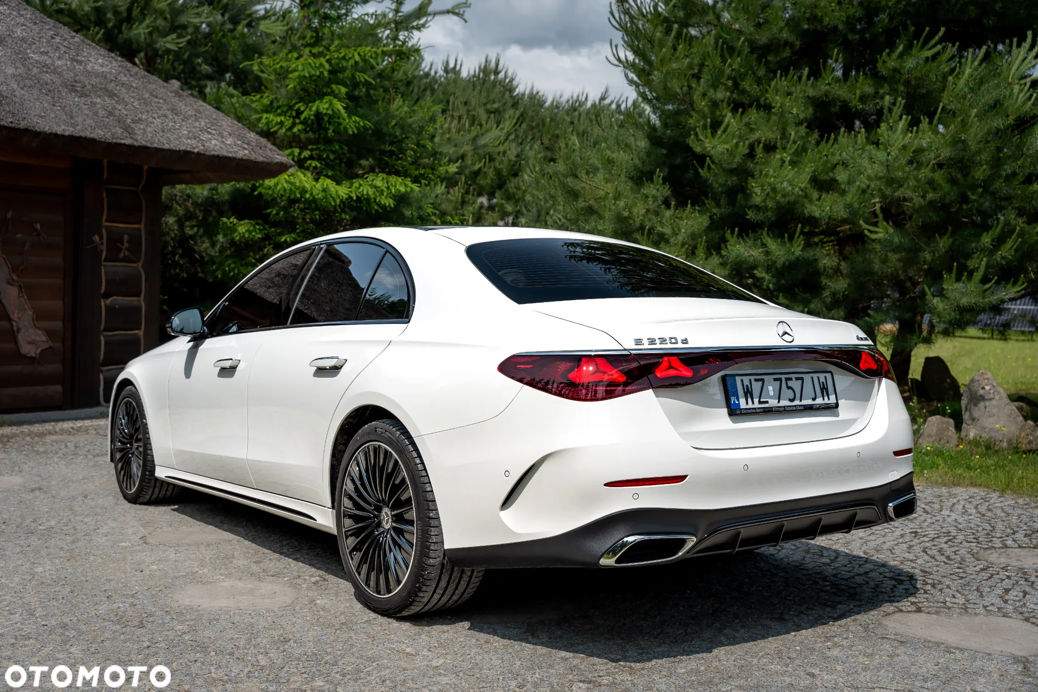 Mercedes-Benz Klasa E 220 d 4-Matic Exclusive - 12