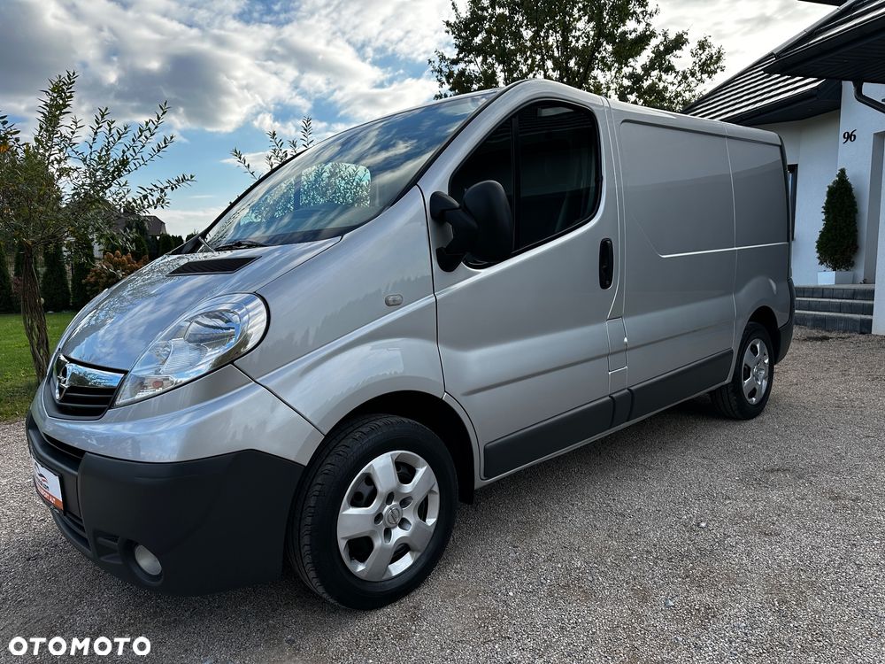 Opel Vivaro - 11