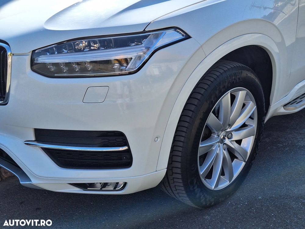 Volvo XC 90 D5 AWD Momentum - 22