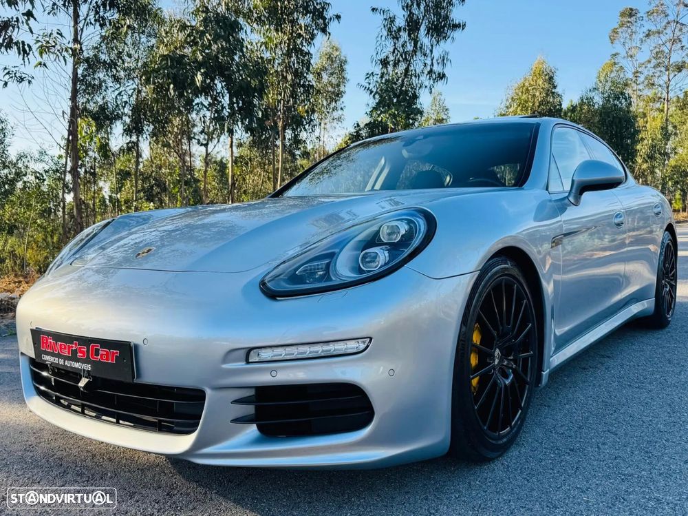 Porsche Panamera Platinum Edition - 1