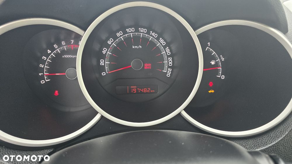 Kia Venga - 29