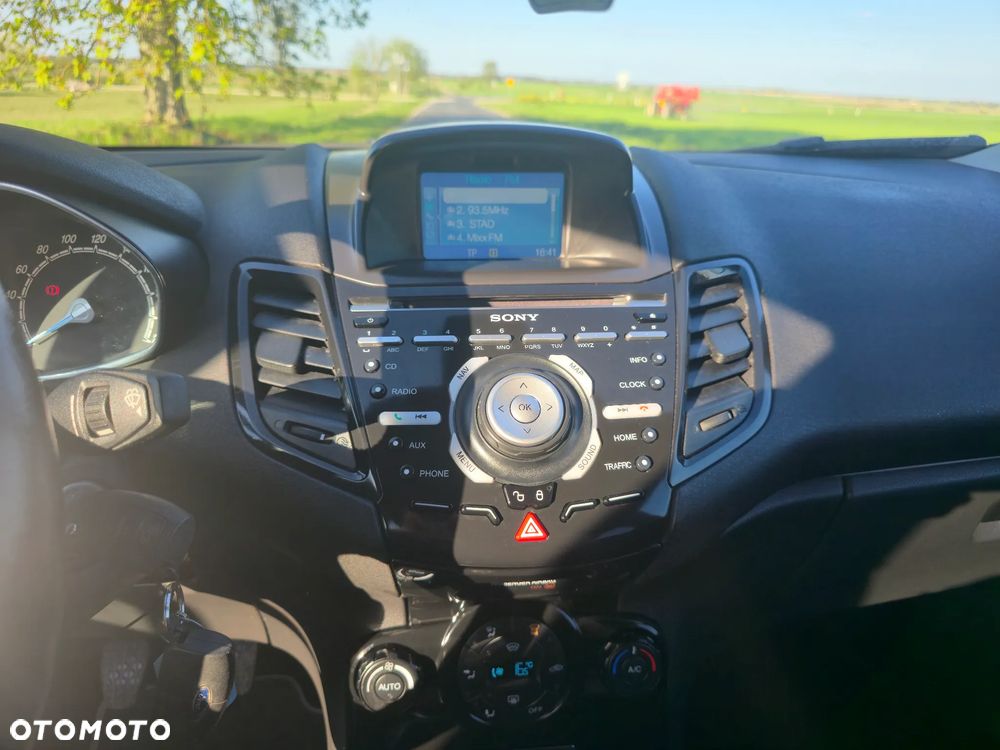Ford Fiesta 1.6 TDCi Titanium X - 21