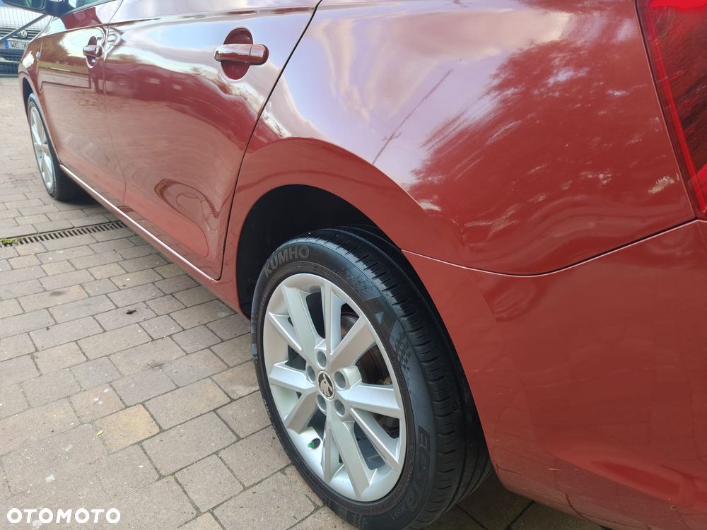 Skoda RAPID 1.6 TDI DPF Ambition - 27