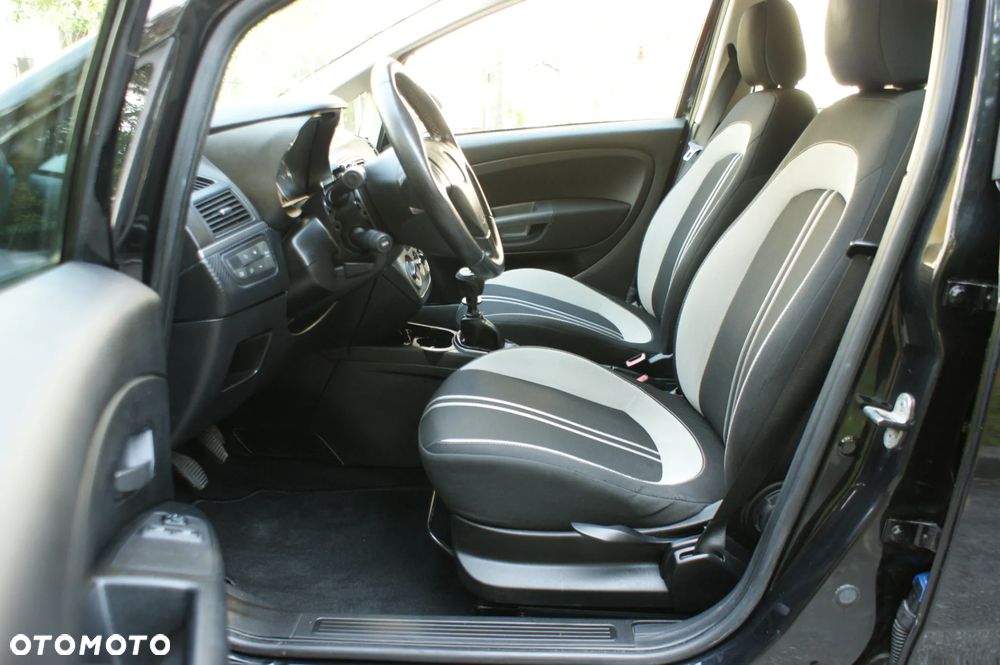 Fiat Grande Punto - 8