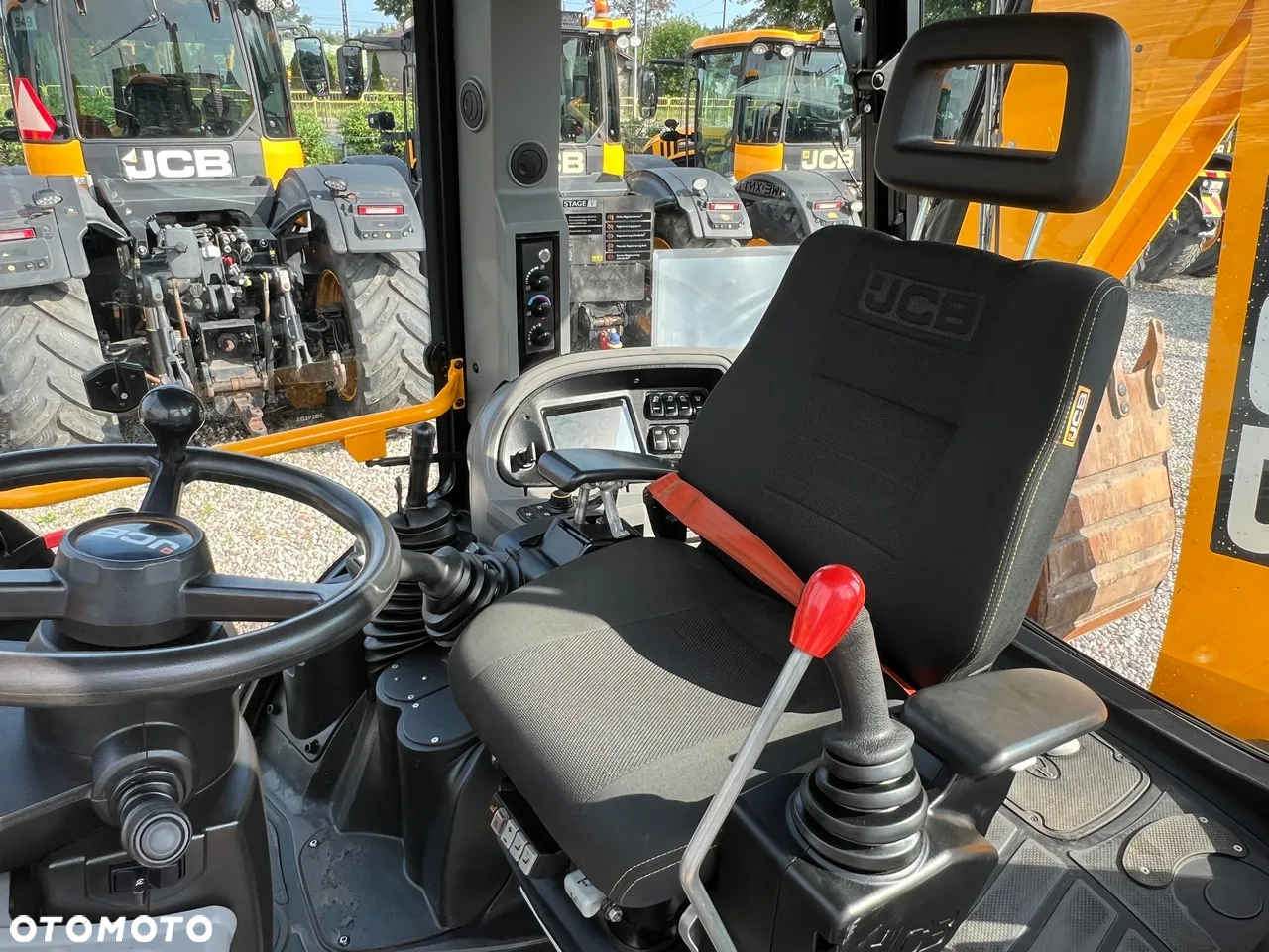 JCB 4CX PRO - 10