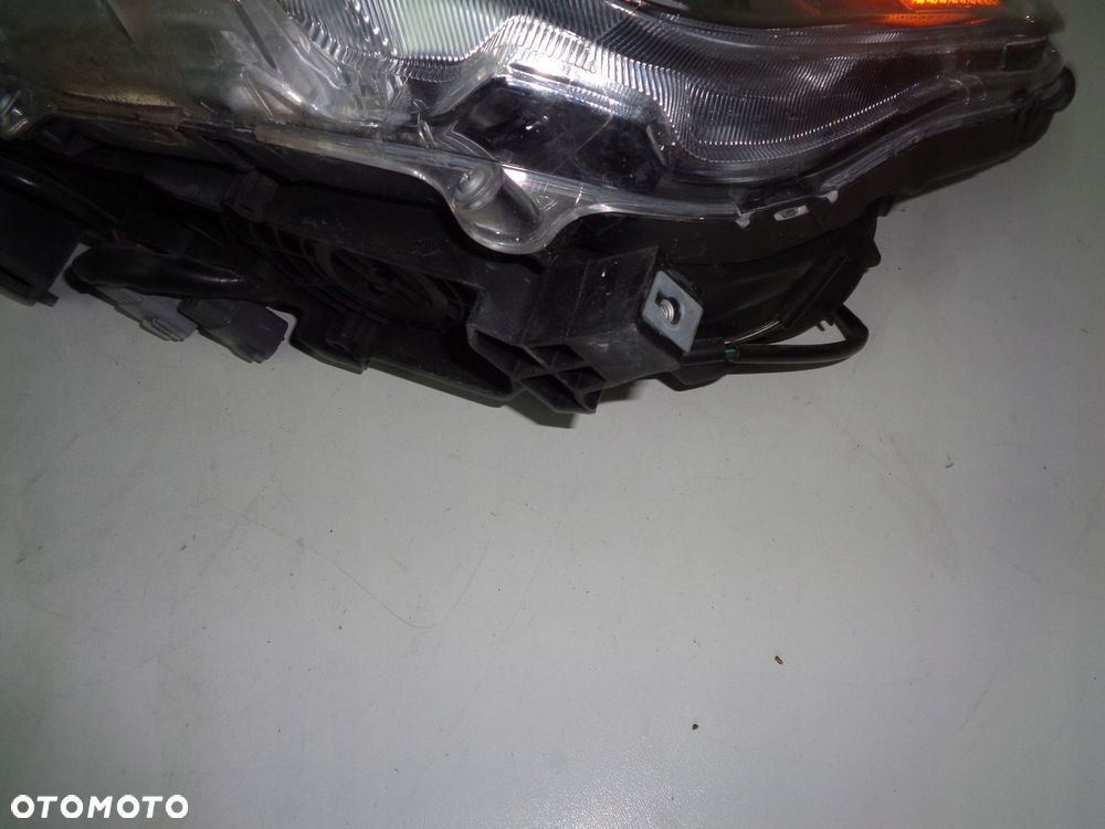 Mitsubishi ASX lampa ksenon 8301C879 prawa lewa - 4
