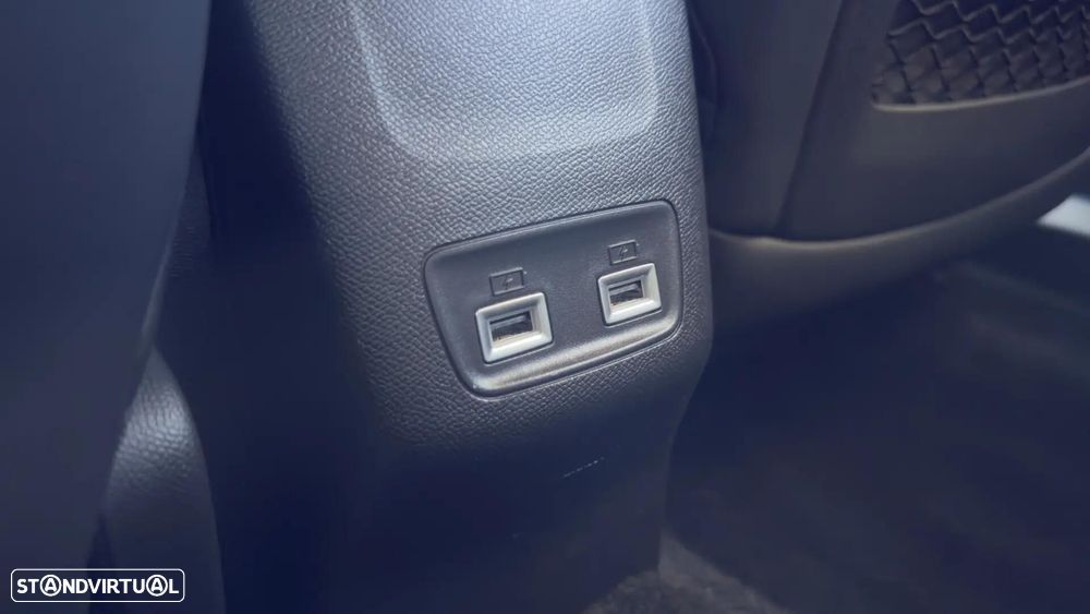 Peugeot e-2008 50 kWh GT - 22