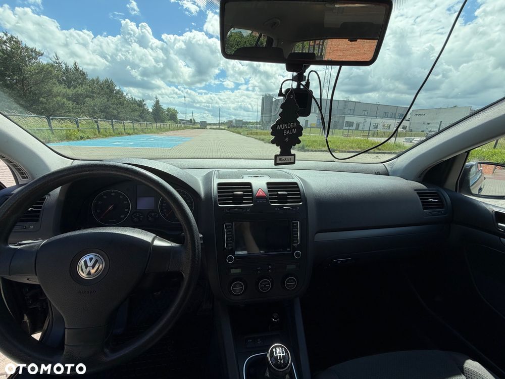 Volkswagen Golf 1.6 Comfortline - 17