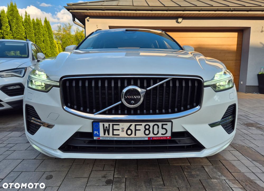 Volvo XC 60 B4 D Momentum Pro - 4