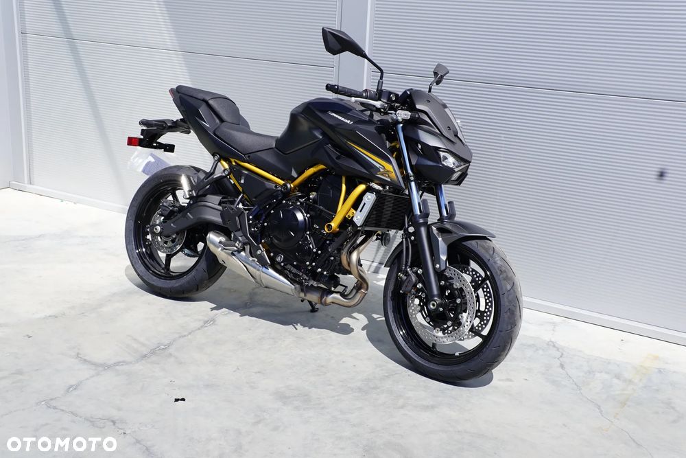 Kawasaki Z 650 - 17