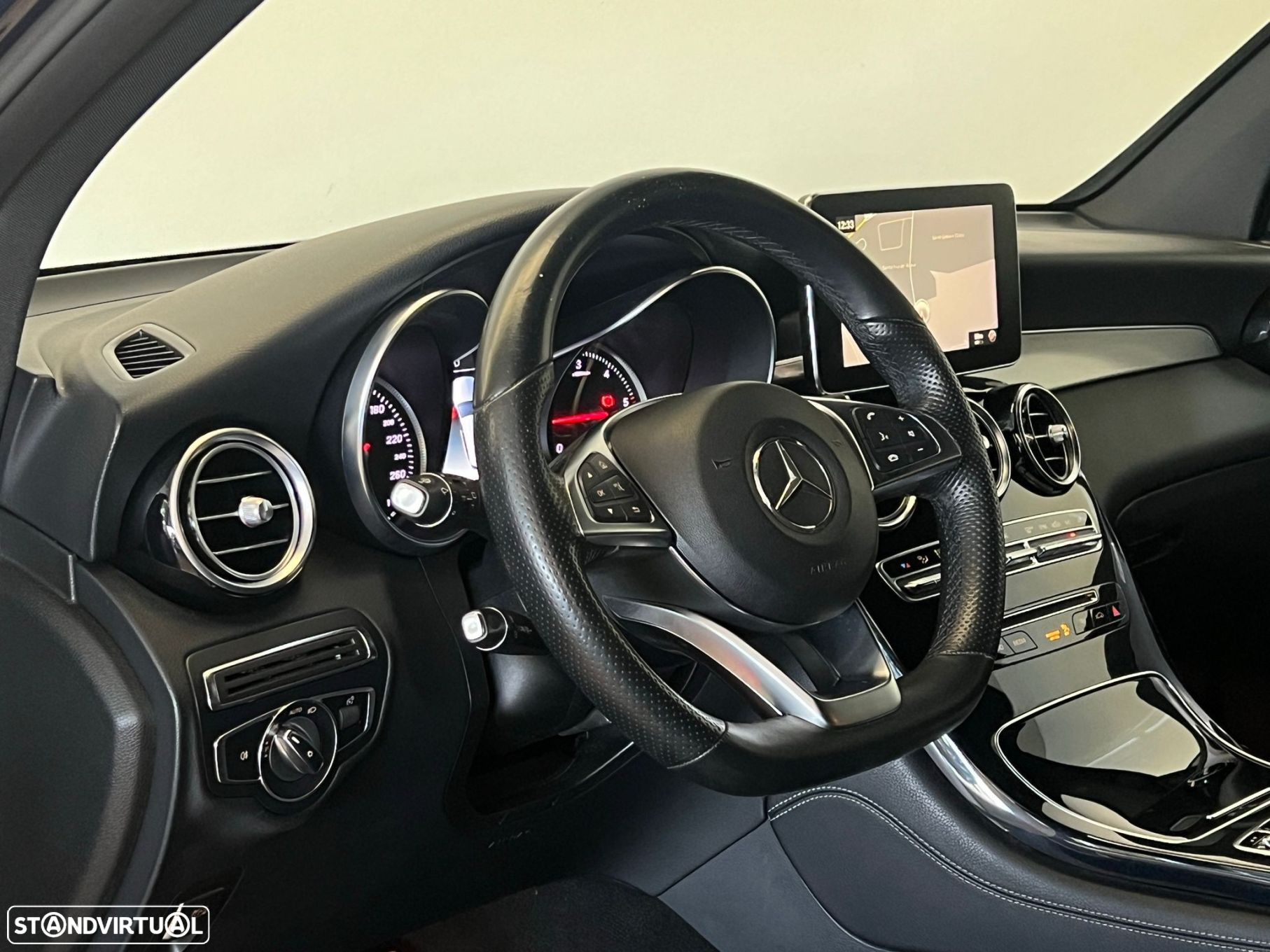 Mercedes-Benz GLC 250 d AMG Line 4-Matic - 35